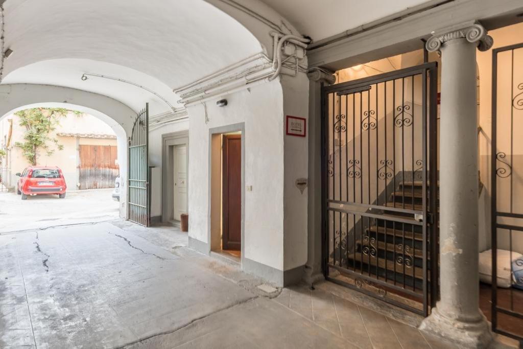 Appartement La Casa Di Ugo-A Due Passi Dal Duomo à Florence Extérieur photo